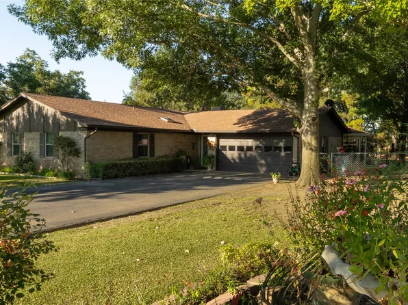 109 Perdue Ln, Weatherford, TX 76085