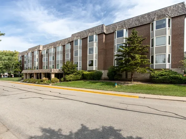 2500 Archbury Ln APT 2d, Park Ridge, IL 60068