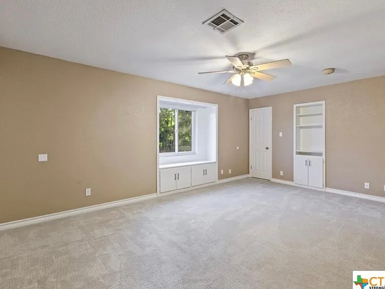 3069 Summit Dr — Photo 24