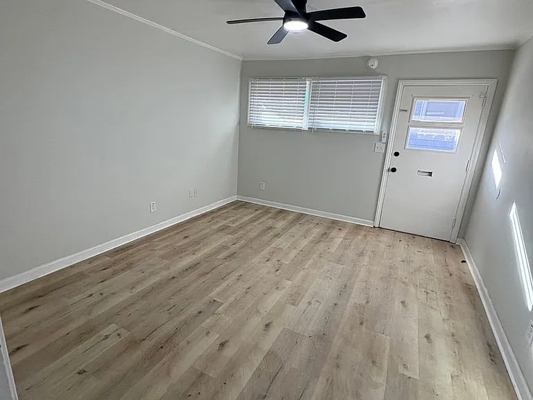 717 Chestnut St — Photo 3
