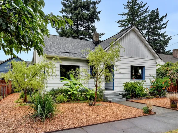 5215 SE Taggart Ct, Portland, OR 97206