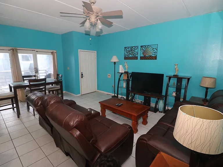 125 E Georgia Ruth Dr #202 — Photo 6
