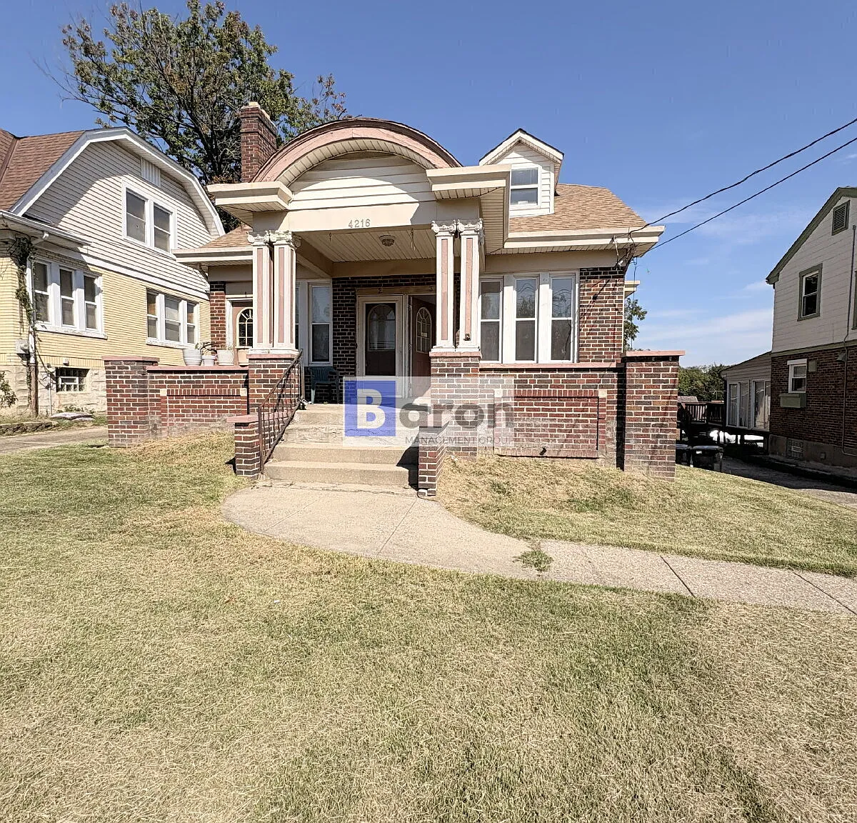 3-Bed with Hardwood Floors 4216 W 8th St, Cincinnati!" — Photo 2