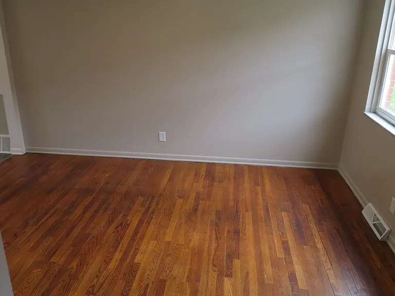 901 N Meadows Ct #D — Photo 15