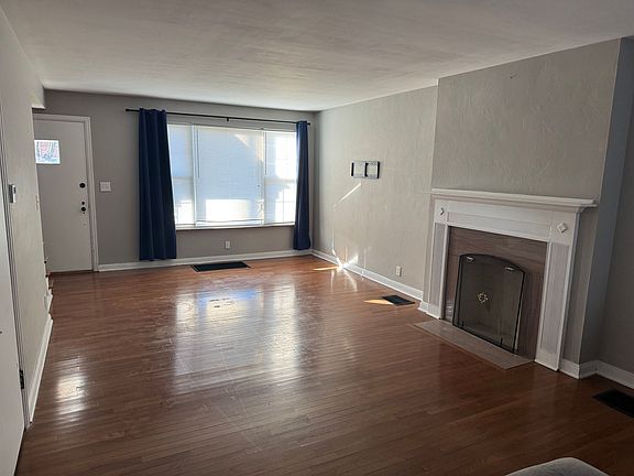 4th image of 4628-4636 N High St