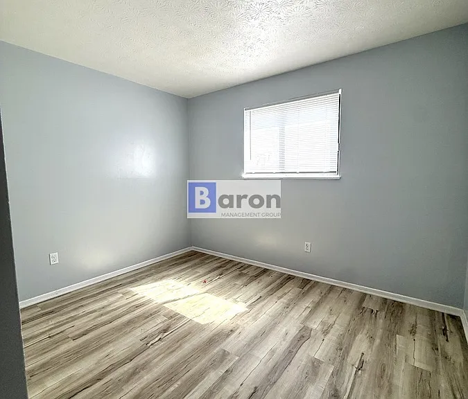 2598 Ferguson Rd #3 — Photo 2