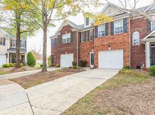 9598 Walkers Glen Dr, Concord, NC 28027