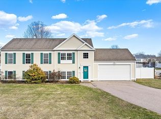 164 Noank Ledyard Rd, Mystic, CT 06355