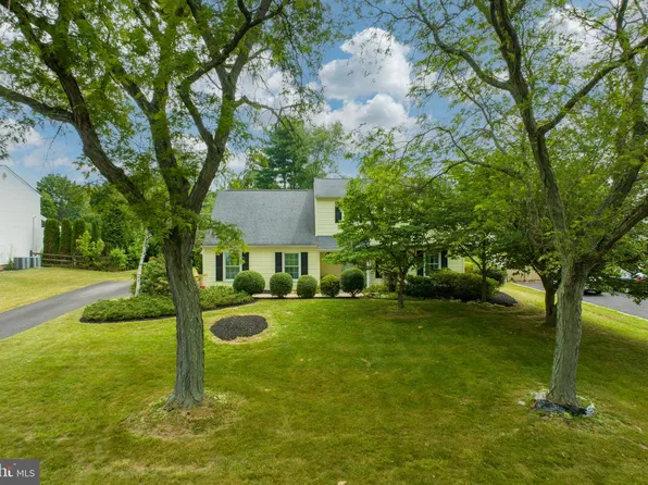 57 Carol Ln, Richboro, PA 18954