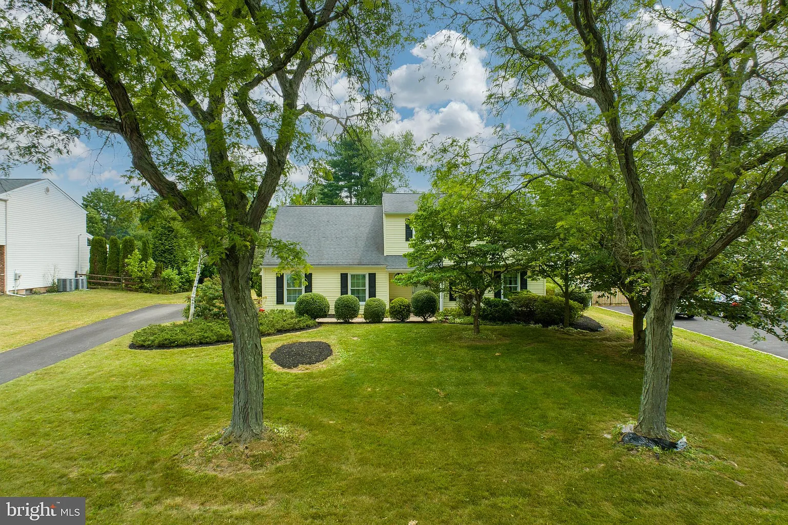 57 Carol Ln photo 1