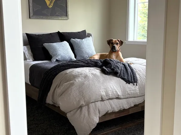 (undisclosed Address), Bend, OR 97703