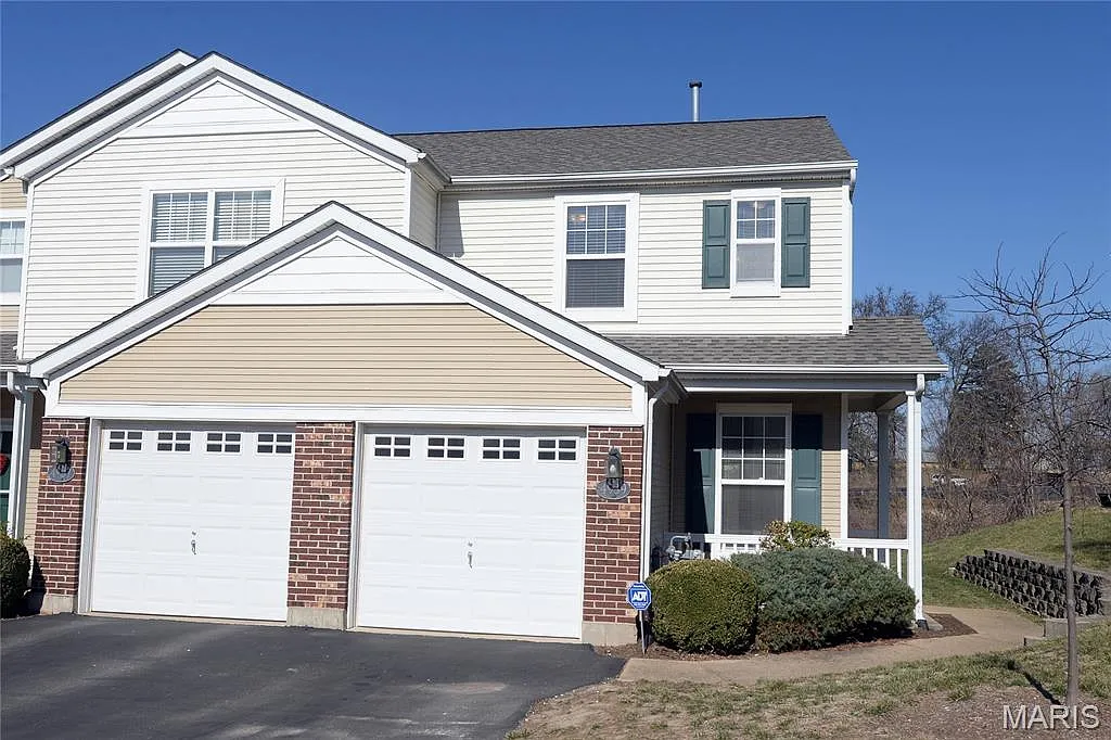 2 bed, 1.5 bath, 1114 sqft, $1,495 — Photo 1