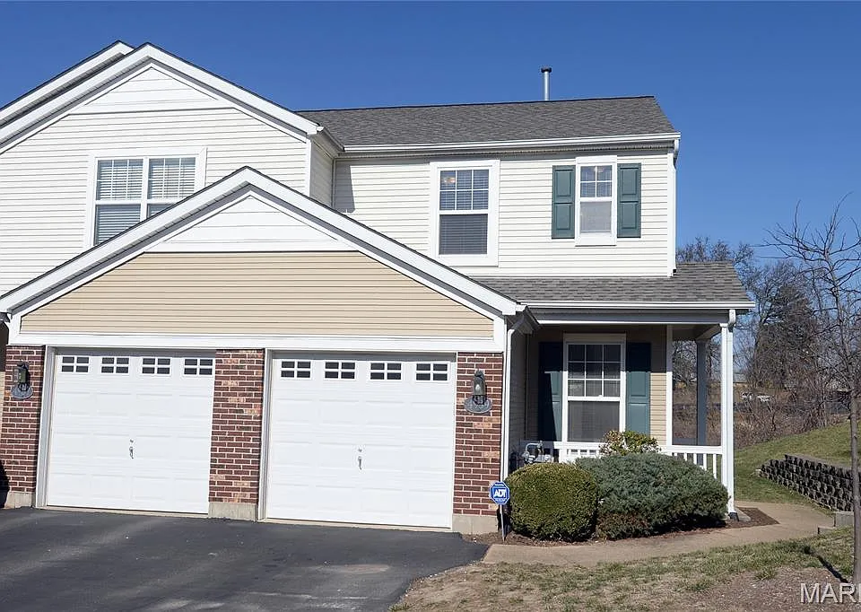 4939 Heritage Heights Cir
