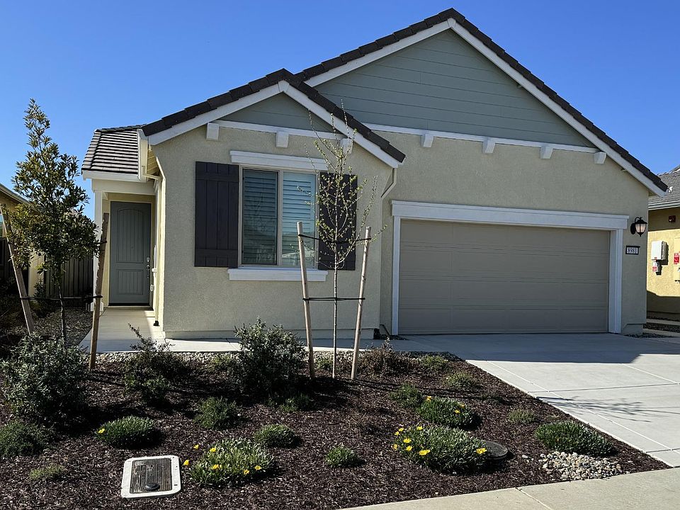 1st image of 8981 Cerro Vista Dr