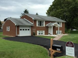 9703 Fernwood Ln, Hagerstown, MD