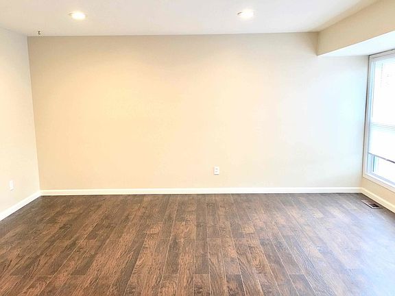 2nd image of 701 Capac Ct
