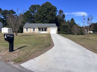 415 Sterling Rd, Jacksonville, NC 28546