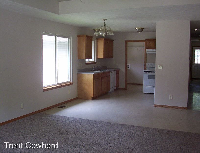2nd image of 1944 N Golden Ave