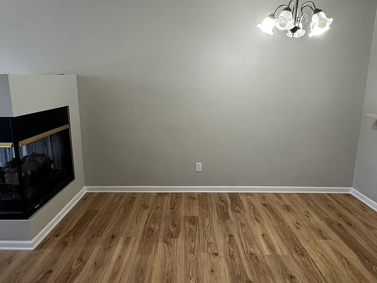 1449 Ashford Ct — Photo 5