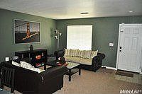 5th image of 22 Blue Fern Ct
