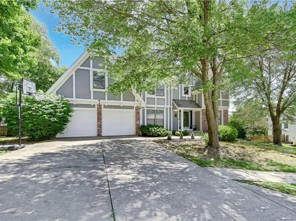 4305 NE 60th Ct, Gladstone, MO 64119