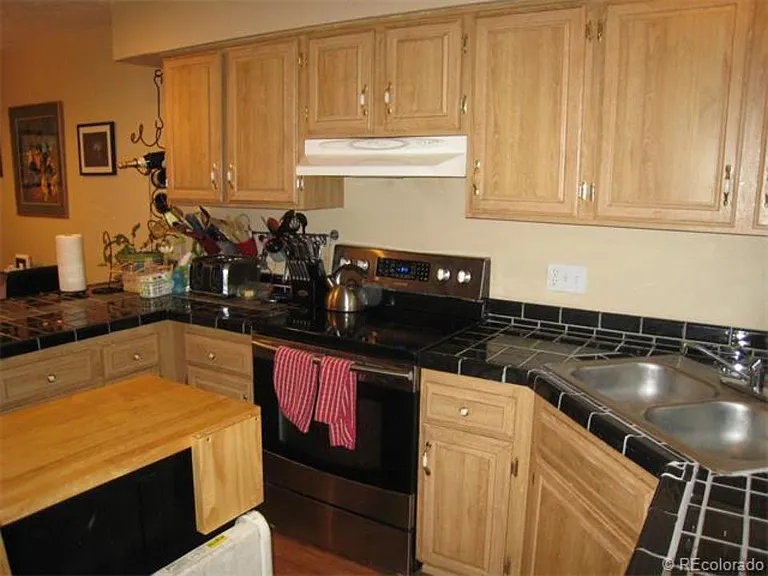1958 Newland Ct — Photo 6