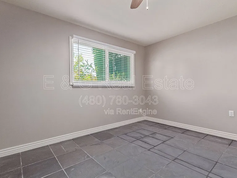 1640 E La Jolla Dr — Photo 24