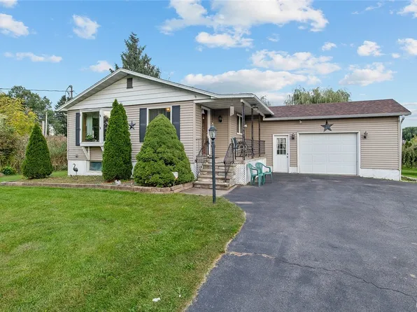 1084 County Route 37, Central Square, NY 13036