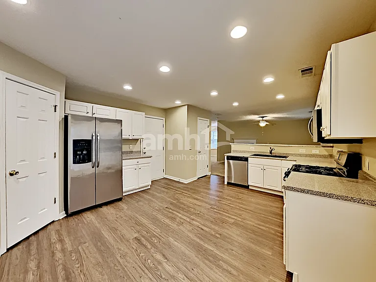 308 Sam Cobb Pl — Photo 3