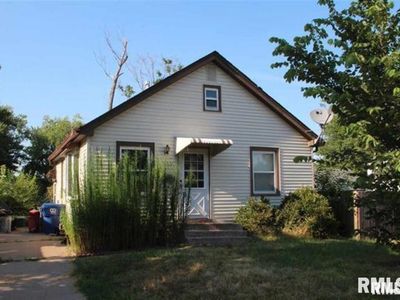 1836 Cody St, Bettendorf, IA, 52722