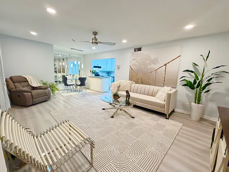 301 Knotty Pine Cir #B-2 — Photo 8