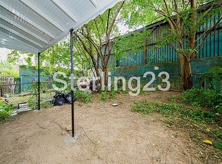 20-13 38th St #1, Astoria, NY 11105
