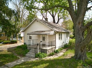20426 Salem St, Detroit, MI 48219