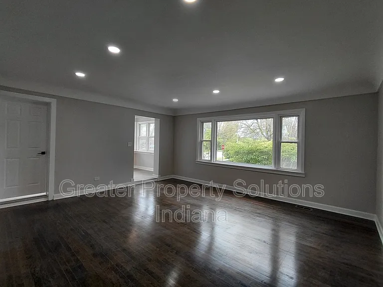 9605 Kennedy Ave — Photo 6