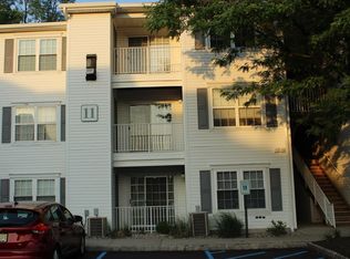 1113 Waterford Dr, Edison, NJ