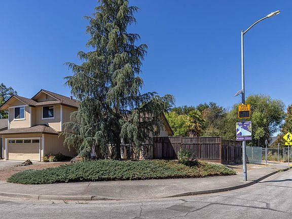 3rd image of 101 Elsbree Circle