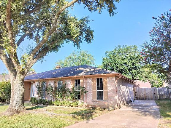 2nd image of 2210 Windy Meadow Dr