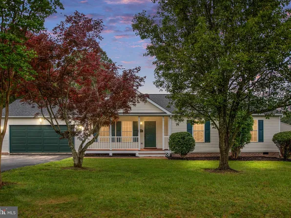 11810 Falcon Ridge Dr, Fredericksburg, VA 22407