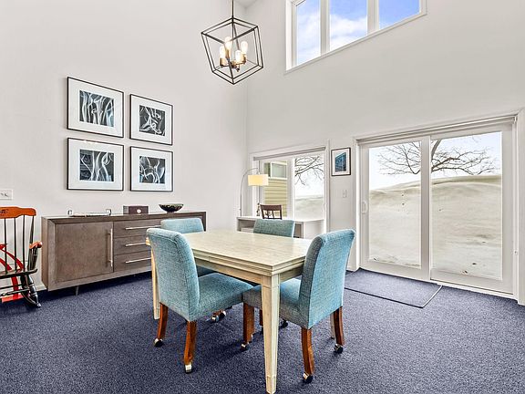 3rd image of 8536 Tuxedo Rd