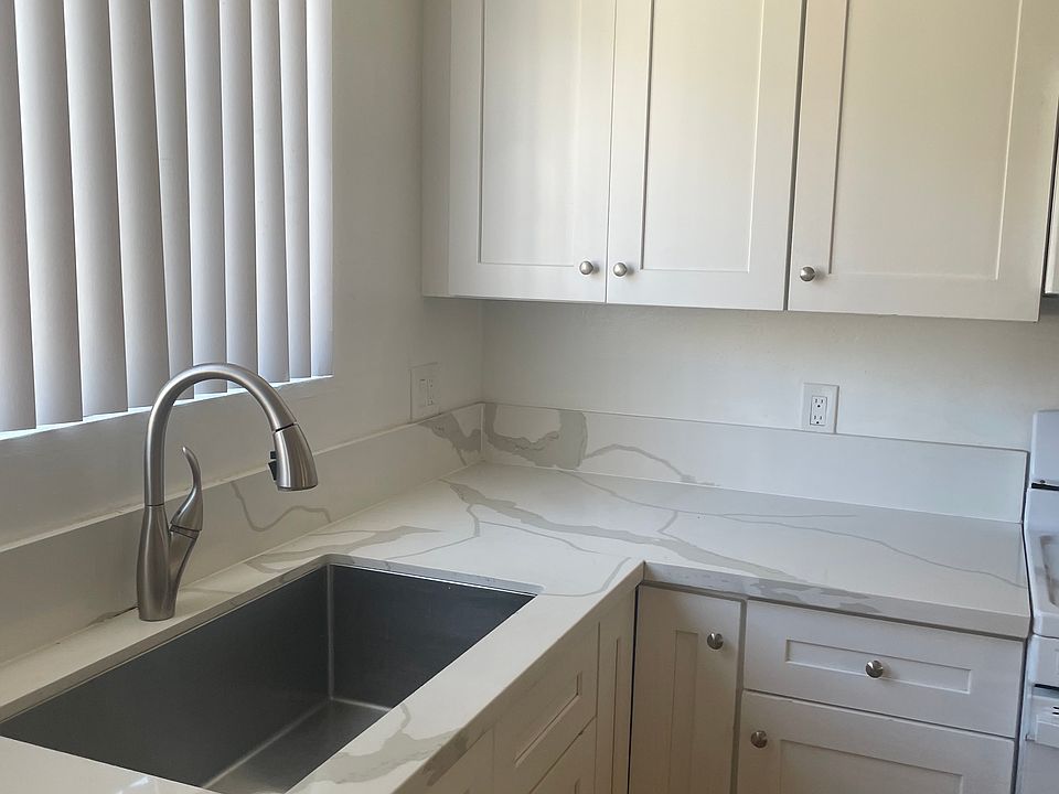1st image of 4229 Highland Ave APT 1