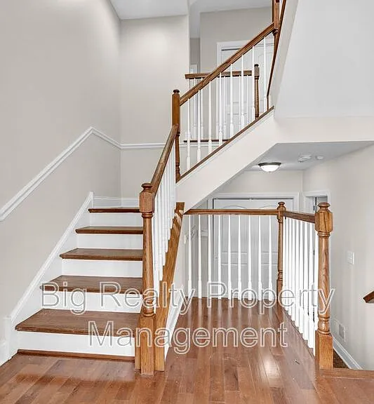 364 Prospect St — Photo 14