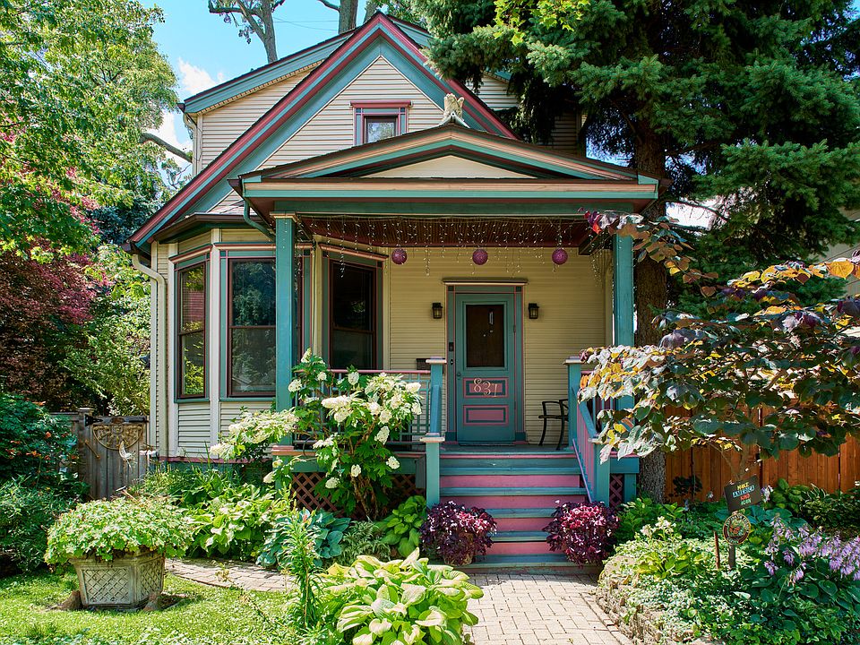 1st image of 831 Circle Ave