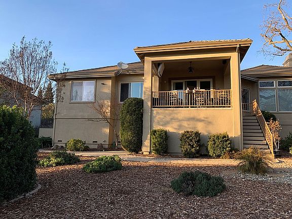 5th image of 15184 De La Cruz Dr