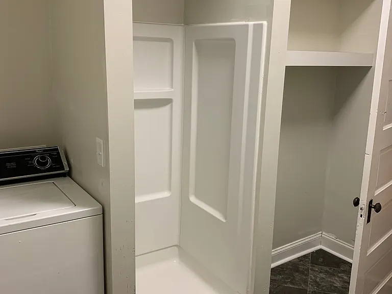 376 Park Ave — Photo 20