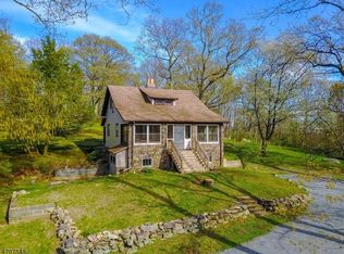 26 Charlotteburg Rd, Boonton, NJ 07005