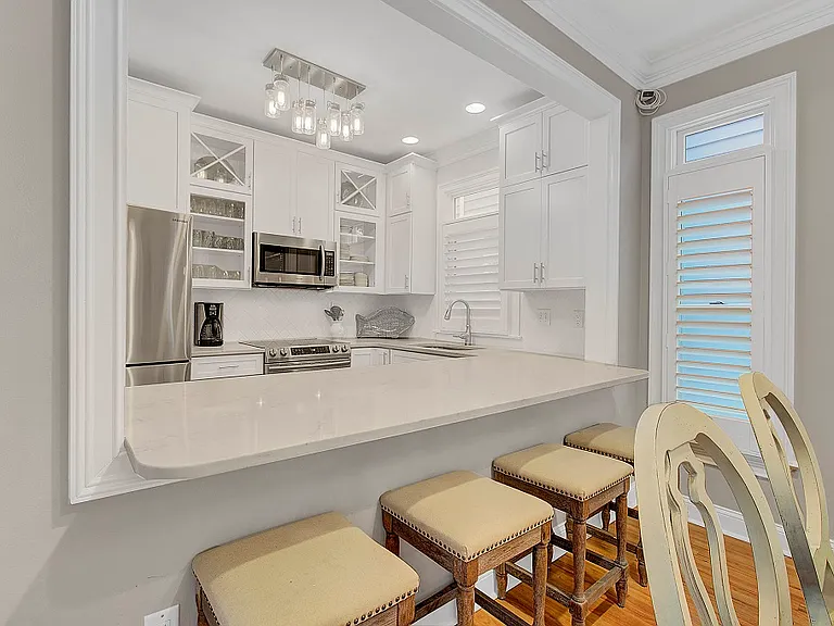 67 Grand Pavilion Blvd — Photo 4