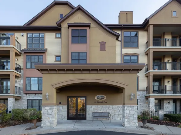 1320 Riverside Ln APT 200, Mendota Heights, MN 55118