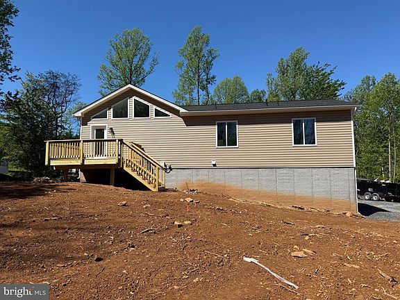 3rd image of 19 Highridge Rd