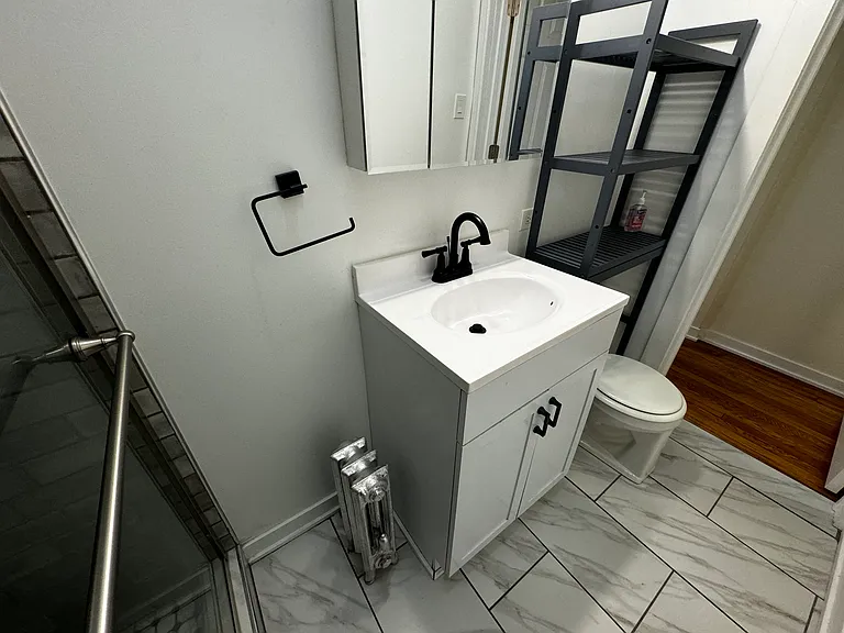1503 W Schreiber Ave #2A — Photo 8