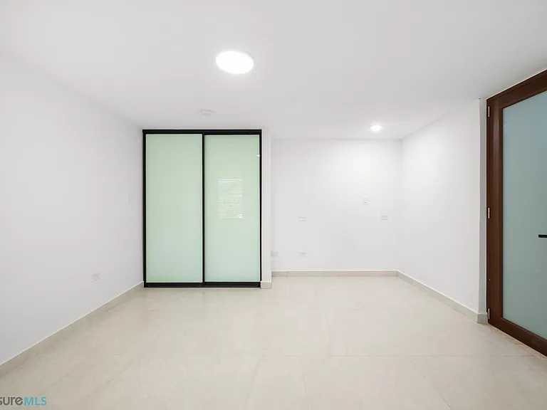 157 Jacintos Sabanera — Photo 25